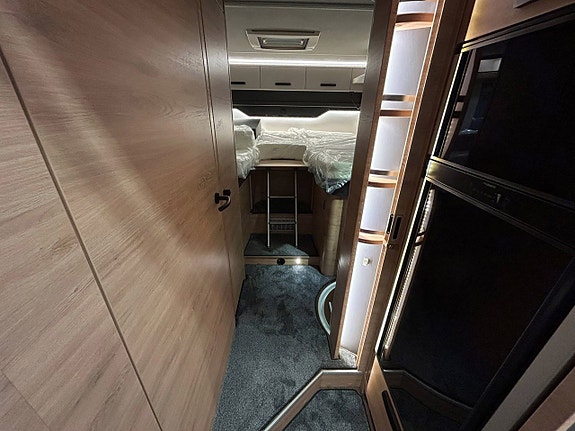 Knaus L!VE I 900 LEG 180hk AUTOMAT LÅNGBÄDDAR ALDE AL-KO AMC CHASSI 7 of 30