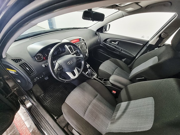 Kia Ceed 6 of 23