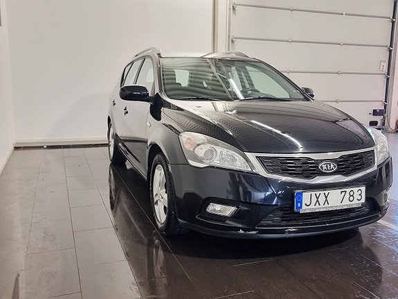 Kia Ceed 4 of 23