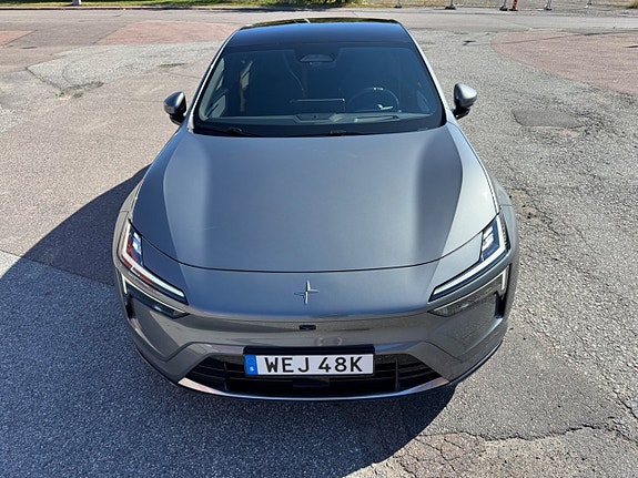 Polestar 4 7 of 30