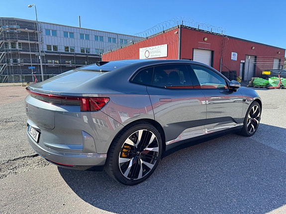 Polestar 4 12 of 30