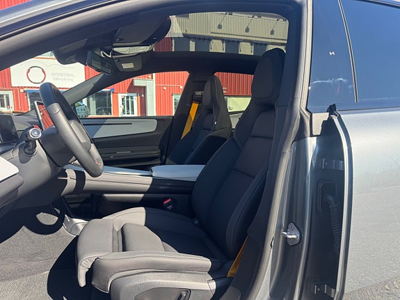Polestar 4 27 of 30