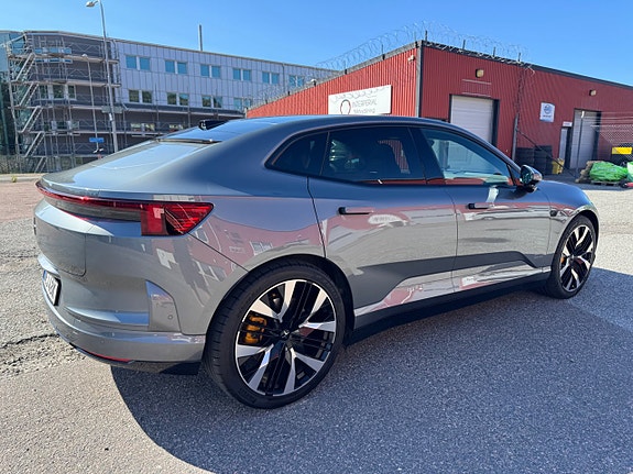 Polestar 4 5 of 30