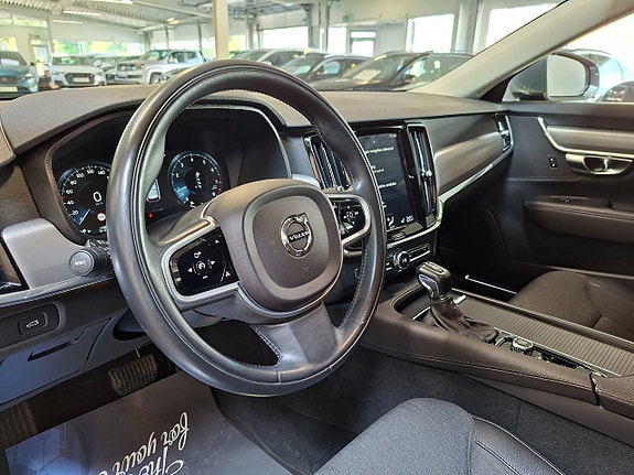 Volvo V90 18 of 25