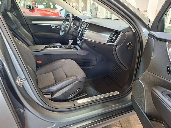 Volvo V90 6 of 25