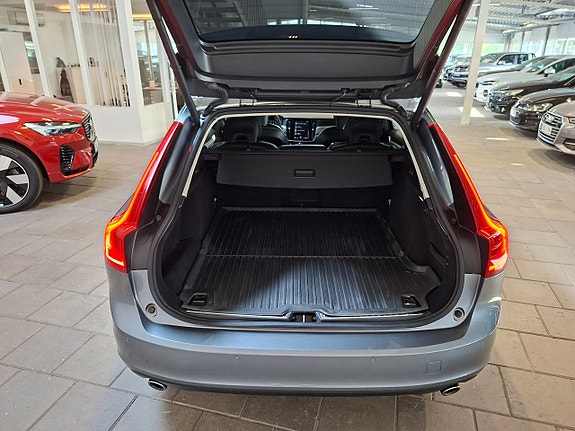 Volvo V90 15 of 25