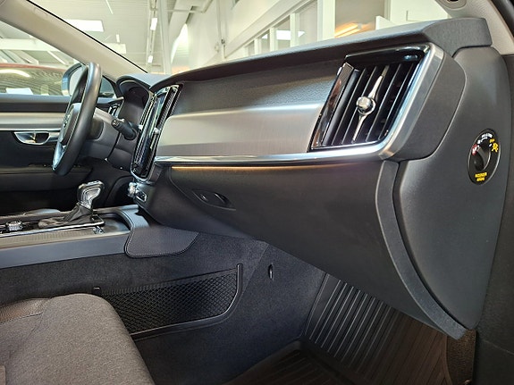 Volvo V90 9 of 25