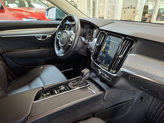 Volvo V90 7 of 25