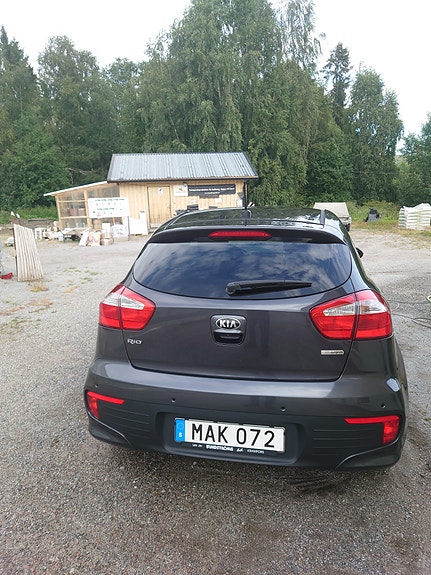 Kia Rio 3 of 6
