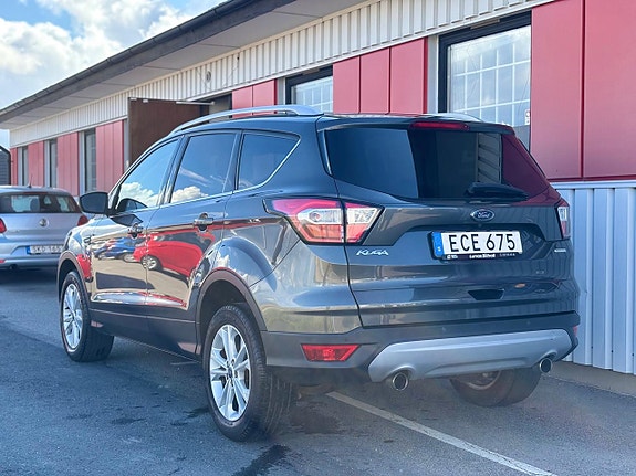 Ford Kuga 4 of 24