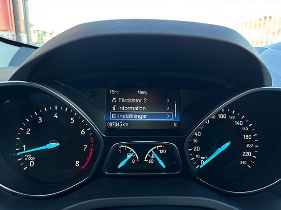 Ford Kuga 13 of 24