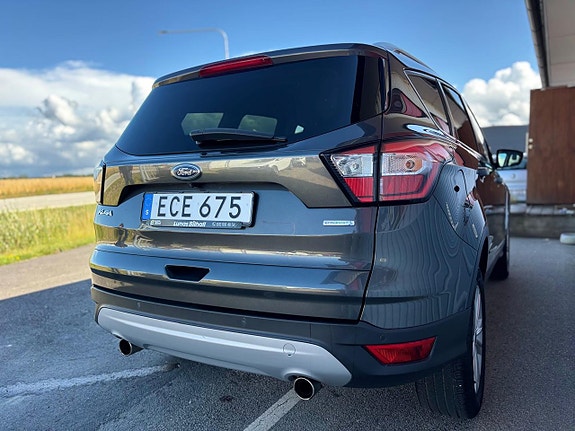 Ford Kuga 24 of 24