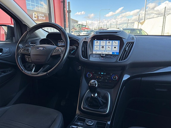 Ford Kuga 11 of 24