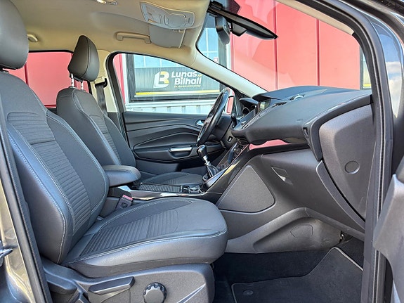Ford Kuga 19 of 24