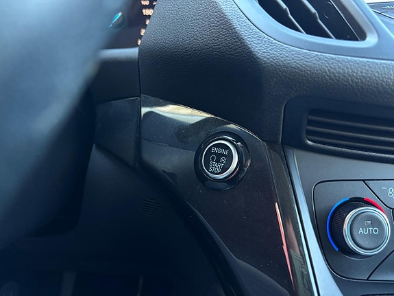 Ford Kuga 21 of 24