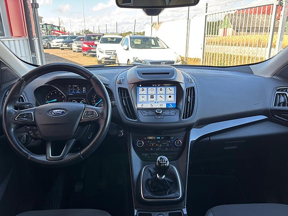 Ford Kuga 9 of 24