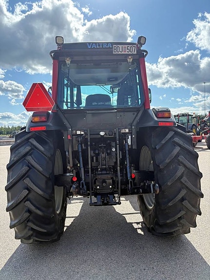 Valtra A72 / Skogshytt 7 of 9