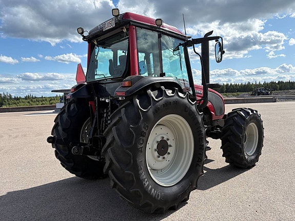 Valtra A72 / Skogshytt 6 of 9