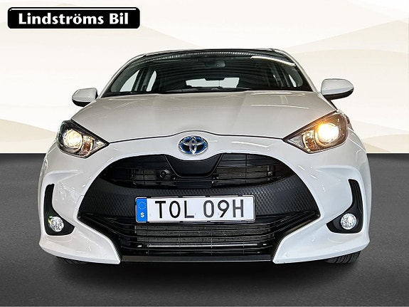 Toyota Yaris 9 of 19