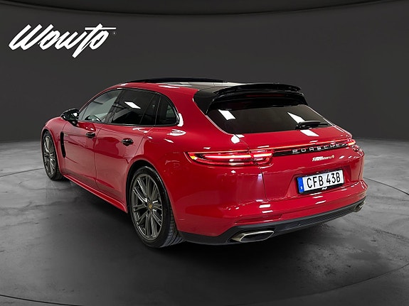 Porsche Panamera 4 5 of 17