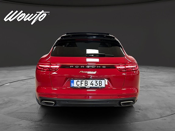 Porsche Panamera 4 6 of 17