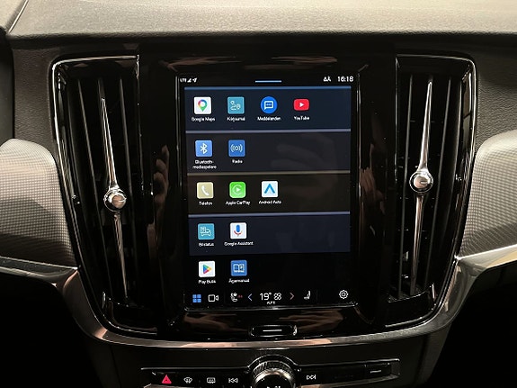 Volvo V90 Cross Country 13 of 16