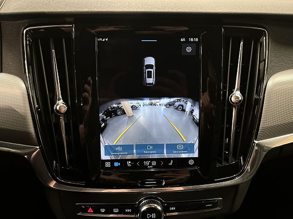 Volvo V90 Cross Country 14 of 16