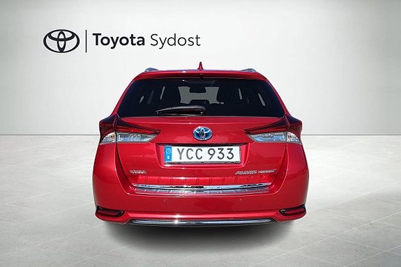 Toyota Auris 5 of 19