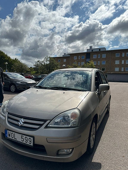 Suzuki Liana 4 of 7