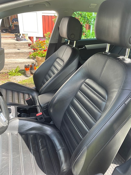 Volkswagen Passat Alltrack 5 of 8