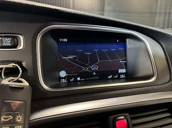 Volvo V40 14 of 26