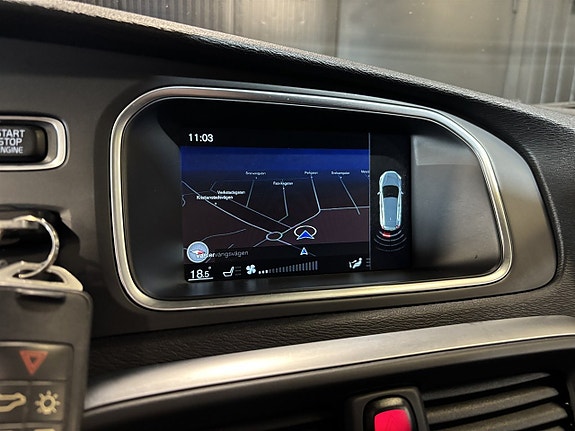 Volvo V40 15 of 26