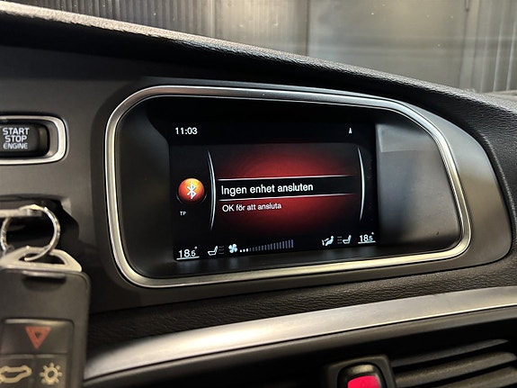 Volvo V40 12 of 26