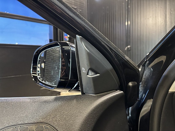 Volvo V40 20 of 26