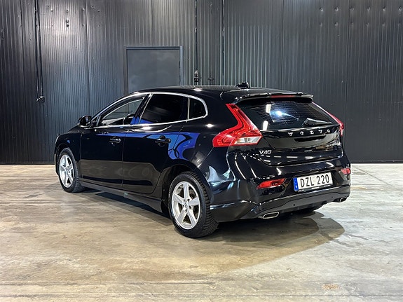 Volvo V40 4 of 26