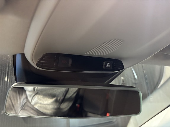 Volvo V40 19 of 26