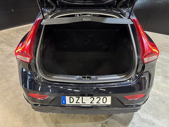 Volvo V40 21 of 26