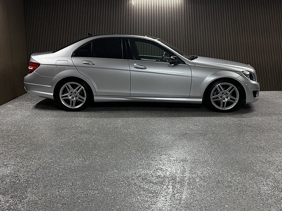 Mercedes-Benz CLC180 8 of 20