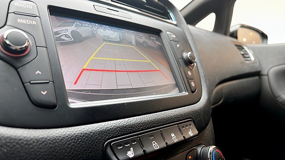 Kia Ceed 9 of 13