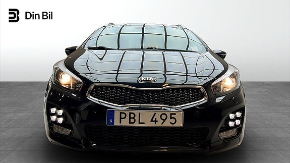 Kia Ceed 4 of 13