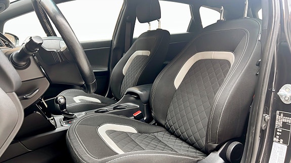 Kia Ceed 8 of 13