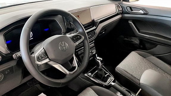 Volkswagen T-Cross 7 of 12