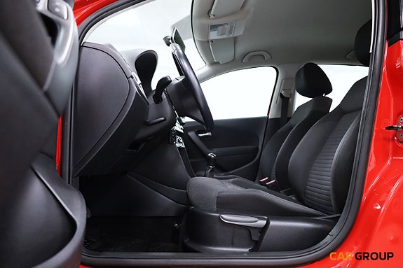 Volkswagen Polo 13 of 17