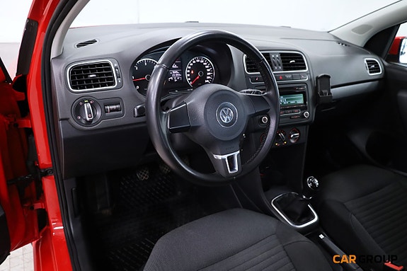 Volkswagen Polo 11 of 17