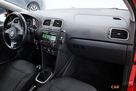 Volkswagen Polo 12 of 17