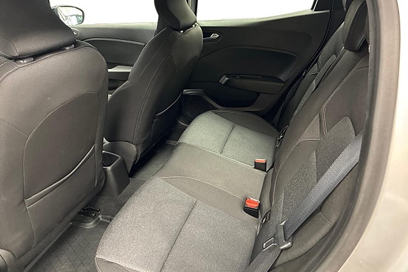 Renault Clio 13 of 21