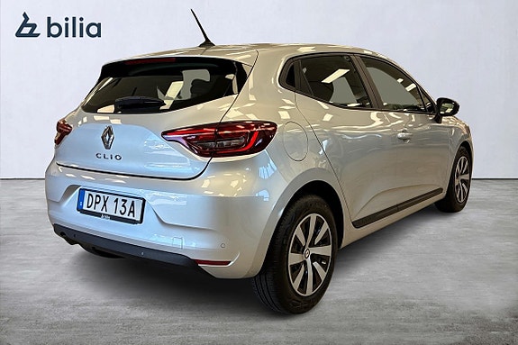 Renault Clio 19 of 21