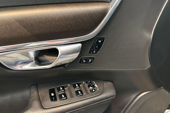 Volvo V90 Cross Country 12 of 18