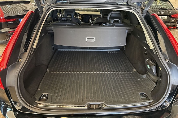 Volvo V90 Cross Country 16 of 18