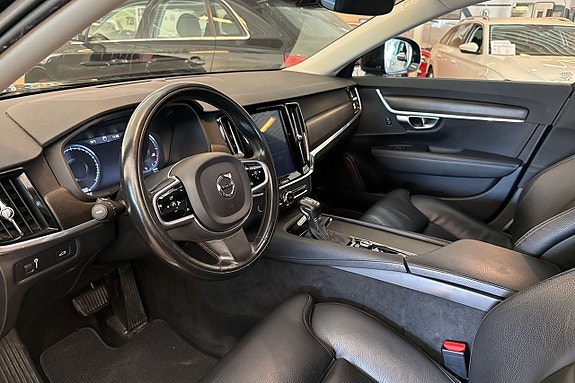 Volvo V90 Cross Country 5 of 18